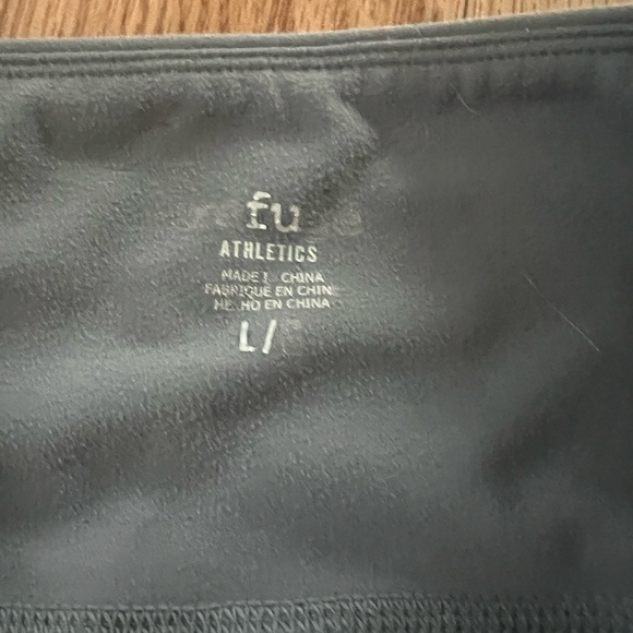 Refuge cycling shorts size L - Picture 2 of 2